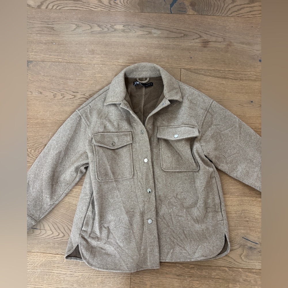 Zara tan shacket, M